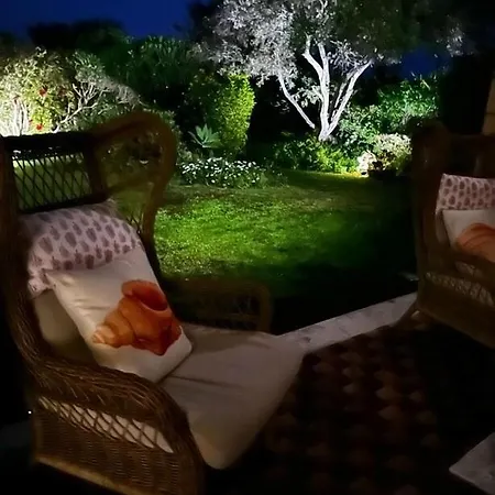 Villa Wonderful Annastella In Syracuse, Pool, Ac, Wi-fi, Smart Tv