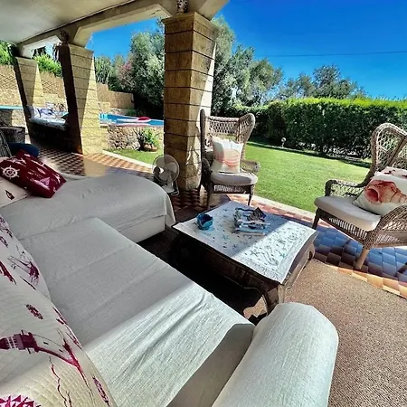 Wonderful Annastella In Syracuse, Pool, Ac, Wi-fi, Smart Tv Syracuse